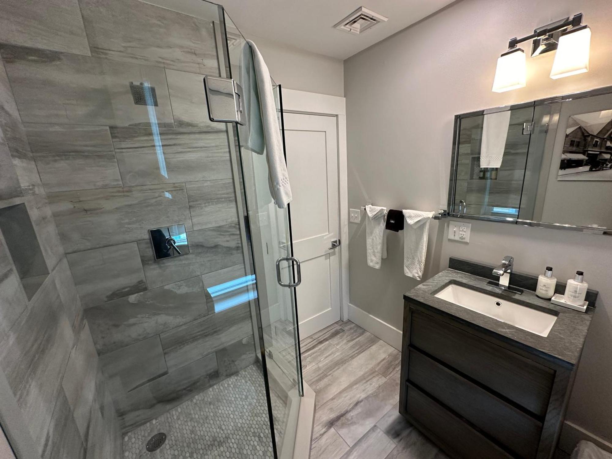 Entire Modern 7 Unit 7 Bath Boutique Inn Newport Zewnętrze zdjęcie